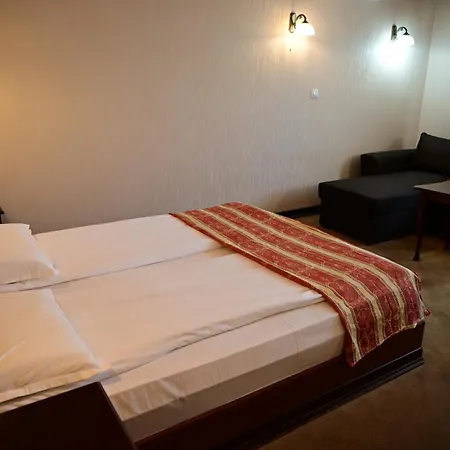 Hotel Family Lazur 3*
